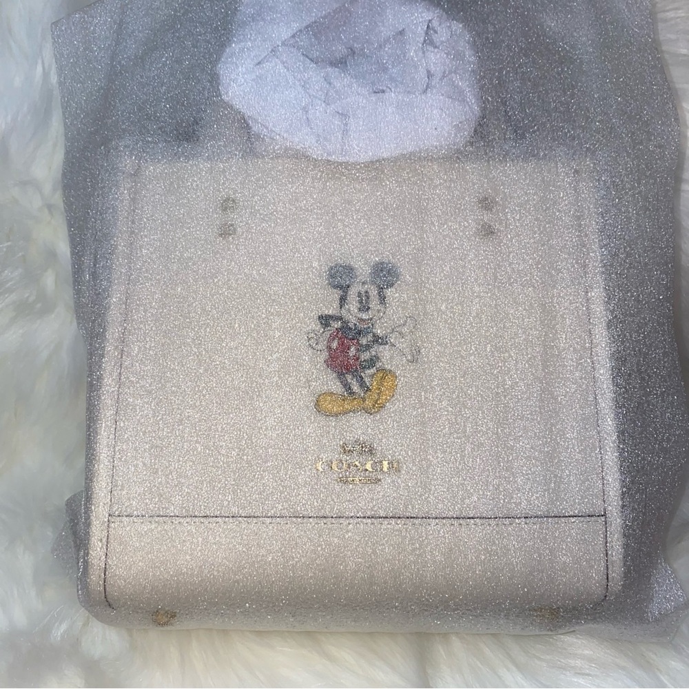 Coach Mickey leather purse and keychain set New - Picture 16 of 16